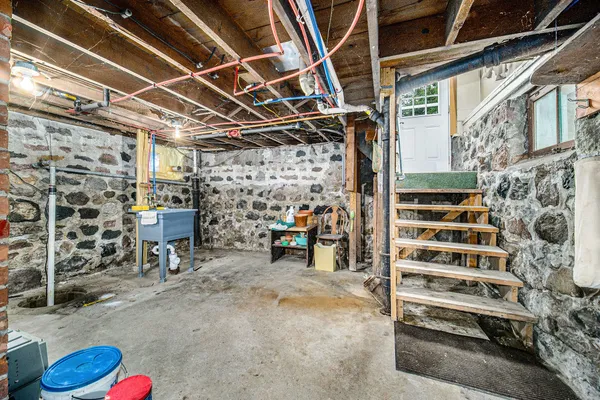 $291,000 | 305 East Michigan Avenue, Saline, MI 48176