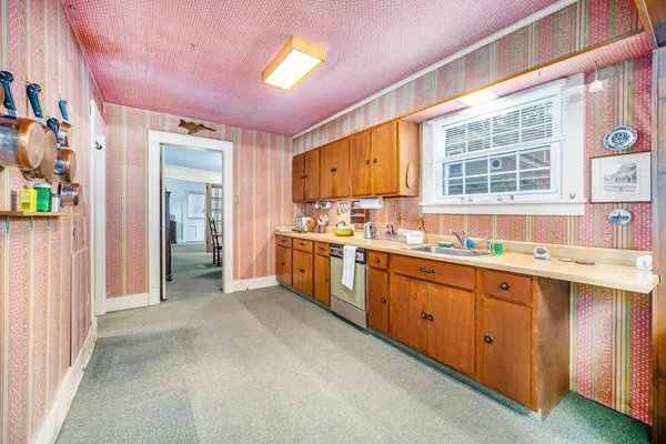 $291,000 | 305 East Michigan Avenue, Saline, MI 48176