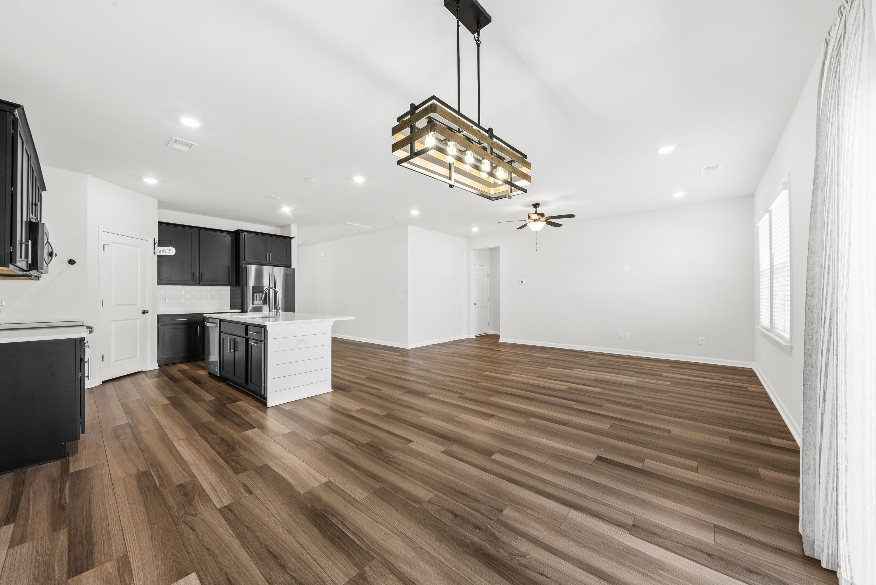 300 Canterhill View Drive Moncks Corner, SC 29461 - Photo 11 of 13 11-DKM7611