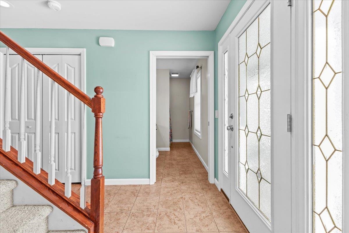 13 Butternut Circle Milton, VT 05468 - Photo 4 of 38