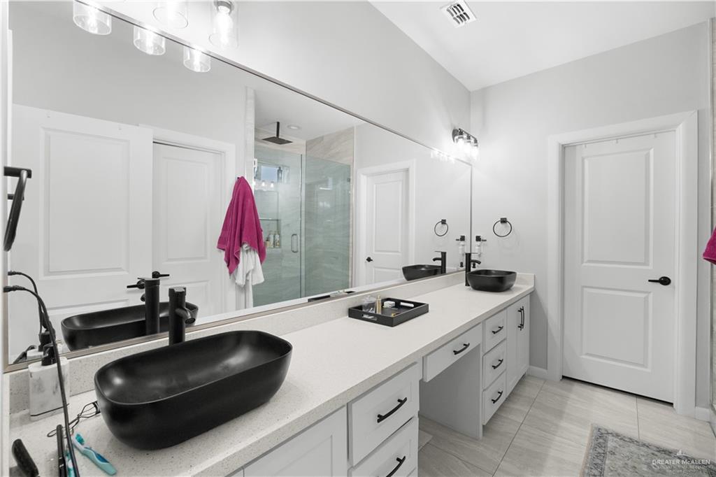 3108 East Rabbit Run Avenue Mission, TX 78573 - Photo 15 of 18