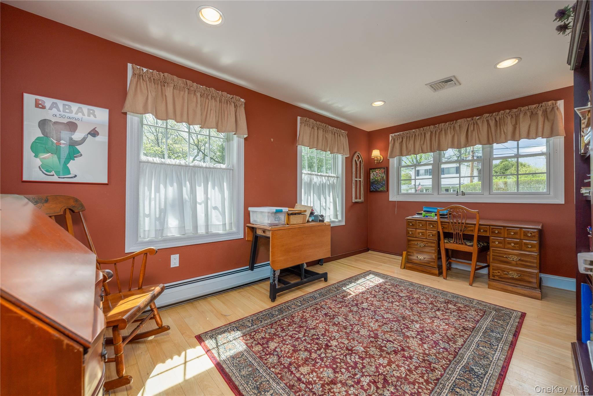 302 Laurel Road Pearl River, NY 10965 - Photo 15 of 28