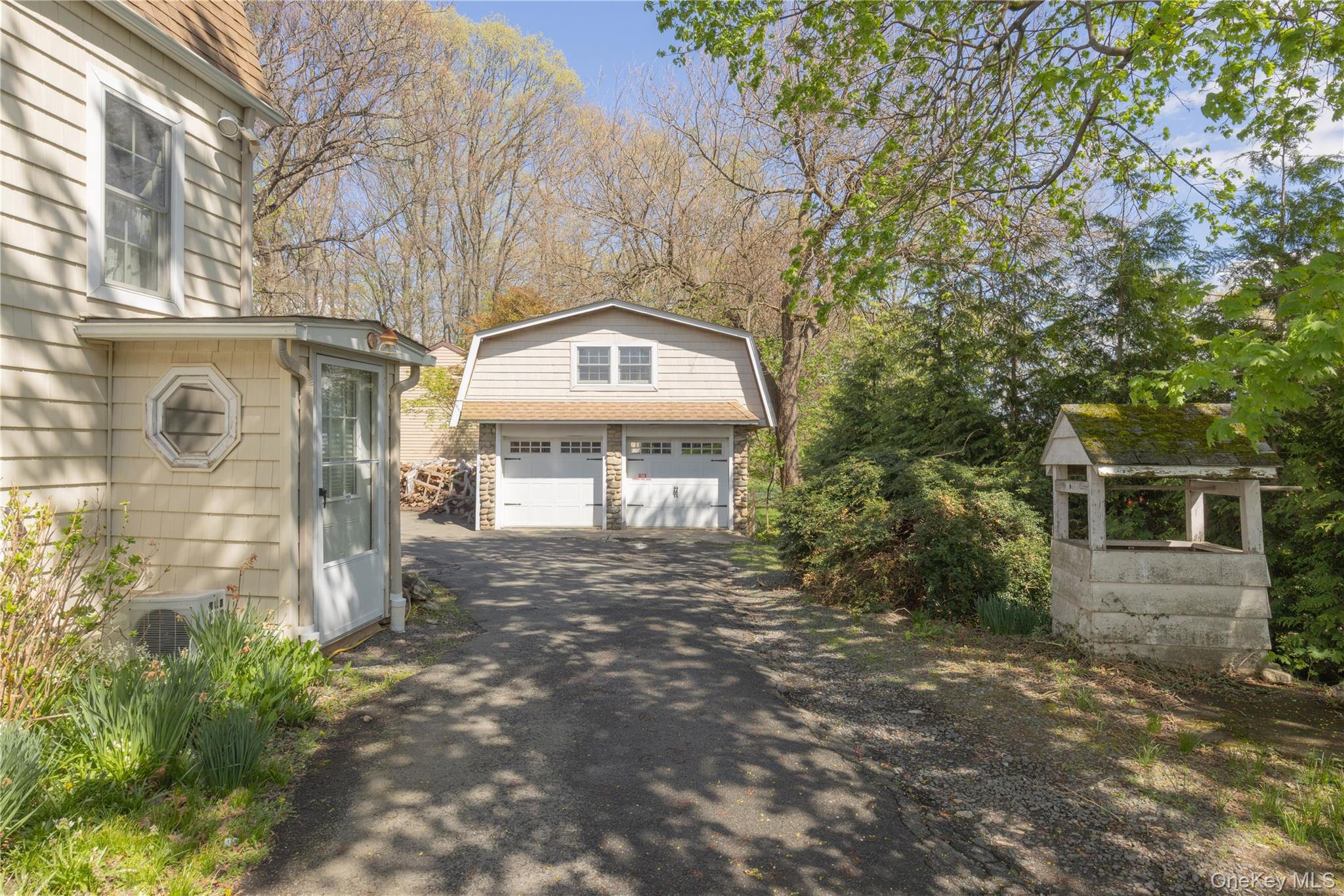 302 Laurel Road Pearl River, NY 10965 - Photo 25 of 28