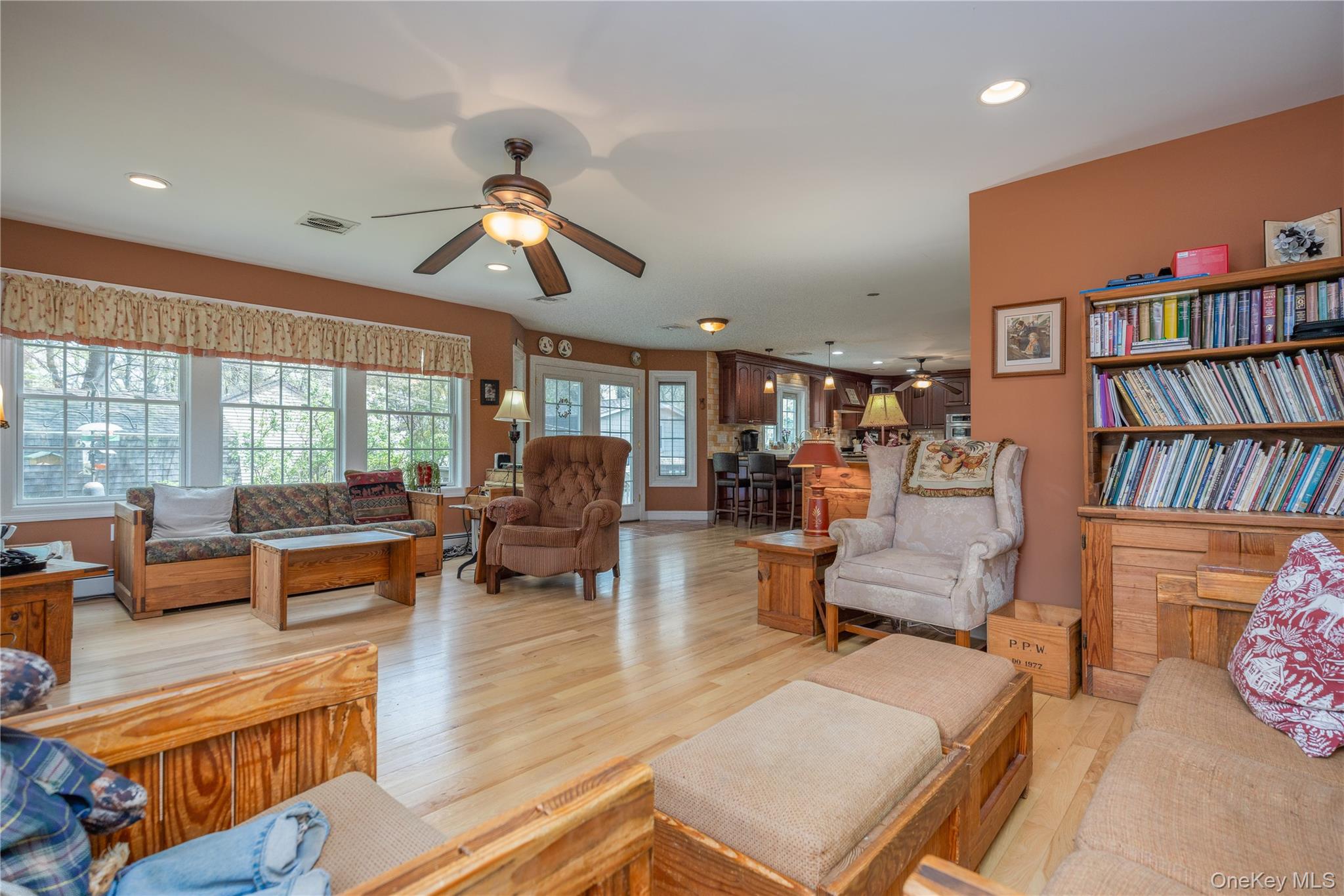 302 Laurel Road Pearl River, NY 10965 - Photo 7 of 28