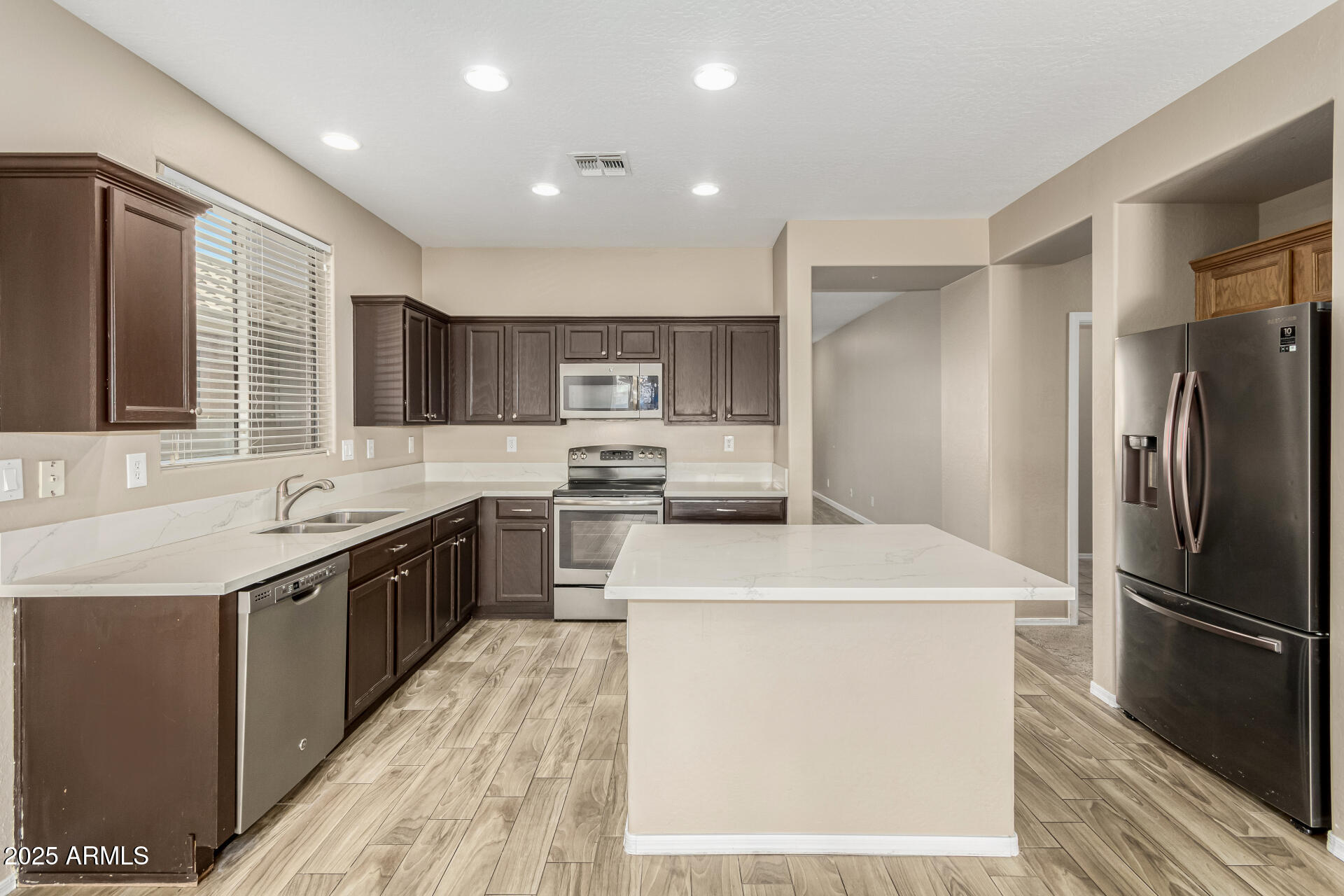 39559 North Prairie Lane Anthem, AZ 85086 - Photo 12 of 30 13 - Prairie 39559