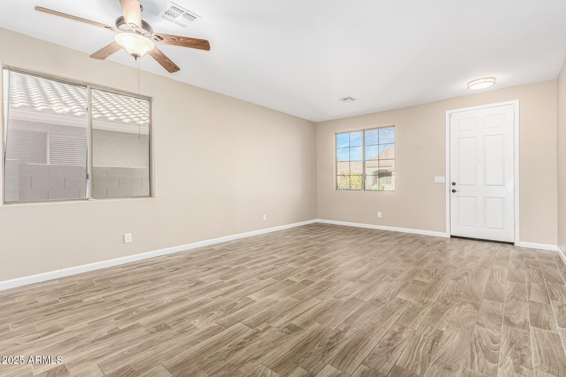 39559 North Prairie Lane Anthem, AZ 85086 - Photo 6 of 30 07 - Prairie 39559