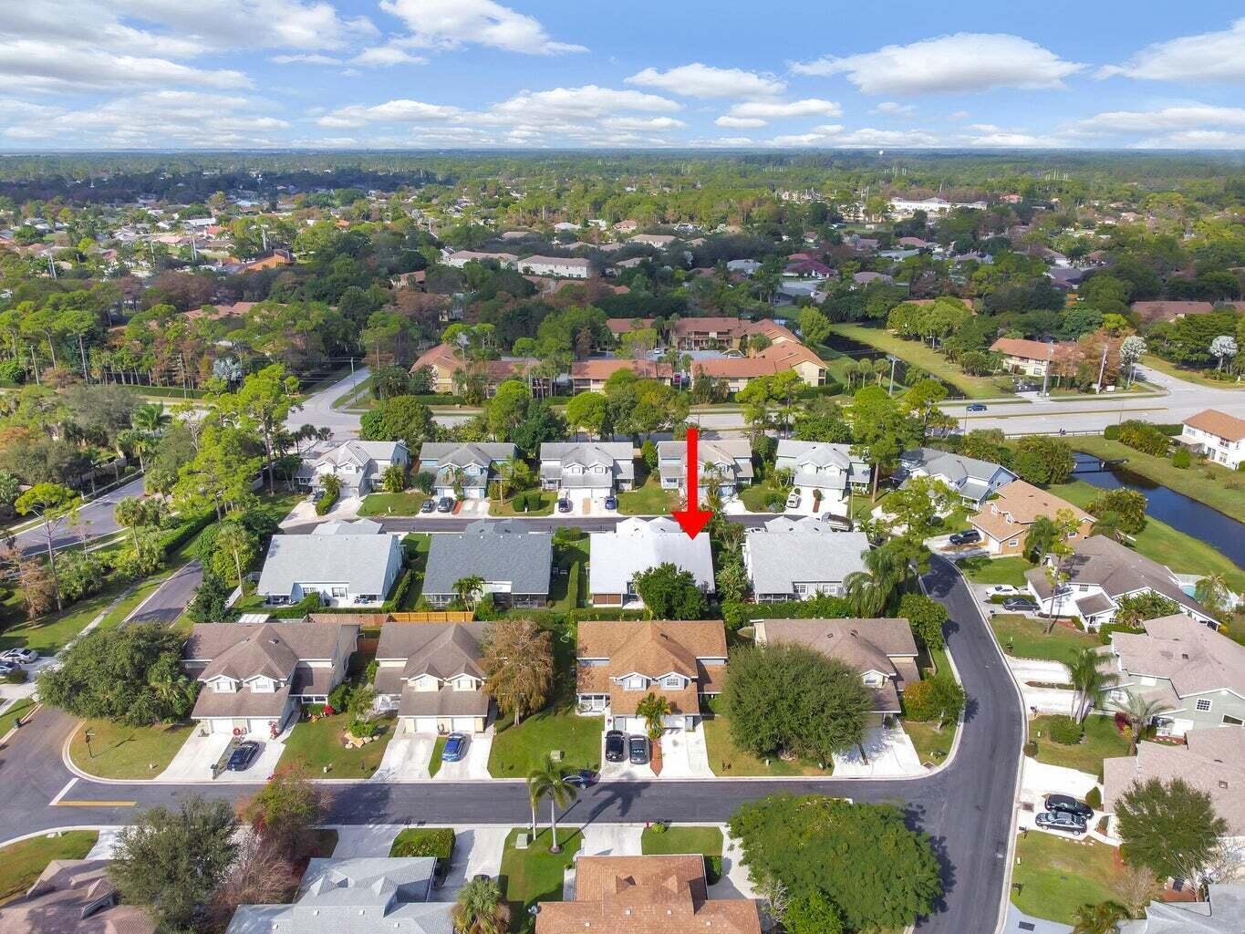 13175 Quiet Woods Road, Unit A Wellington, FL 33414 - Photo 37 of 46 an aerial view of city