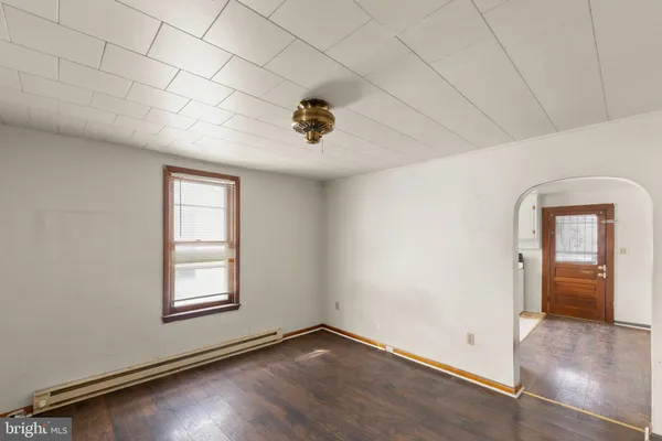 $160,000 | 706 West King Street, Martinsburg, WV 25401