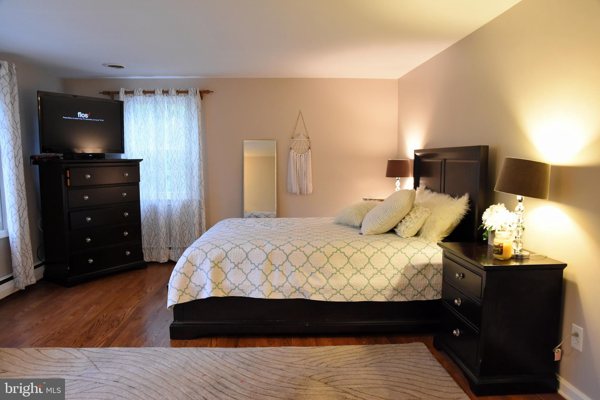 211 Vincent Road Paoli, PA 19301 - Photo 11 of 28 Gallery Image 11