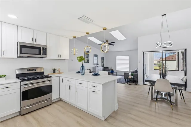 $450,000 | 5439 Sacramento Court East, Orlando, FL 32821