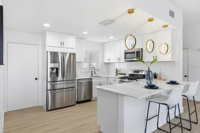 $450,000 | 5439 Sacramento Court East, Orlando, FL 32821