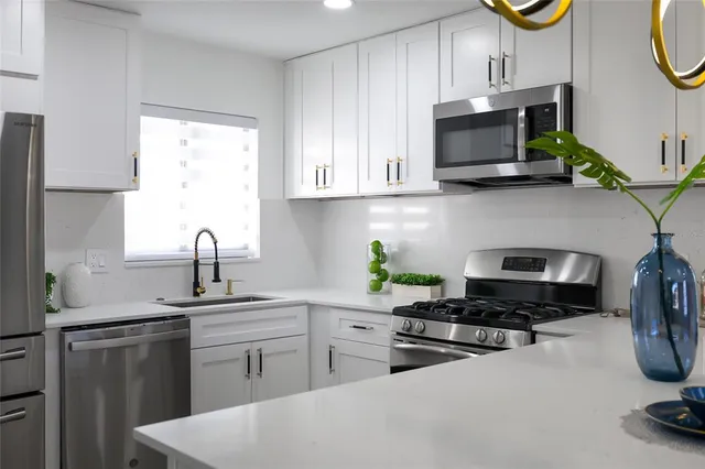 $450,000 | 5439 Sacramento Court East, Orlando, FL 32821