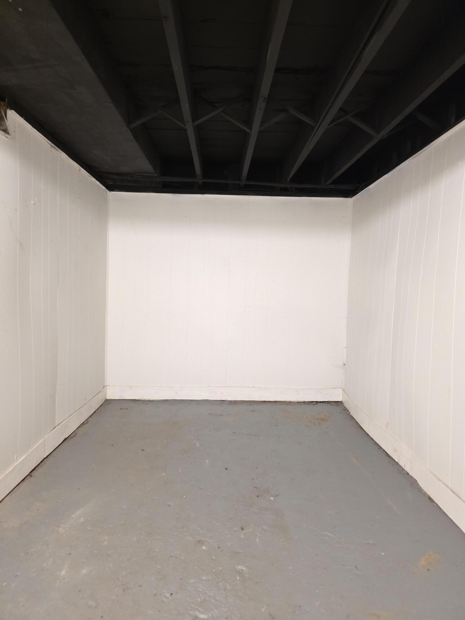 3946 Connecticut Street Gary, IN 46409 - Photo 17 of 20 a view of an empty room