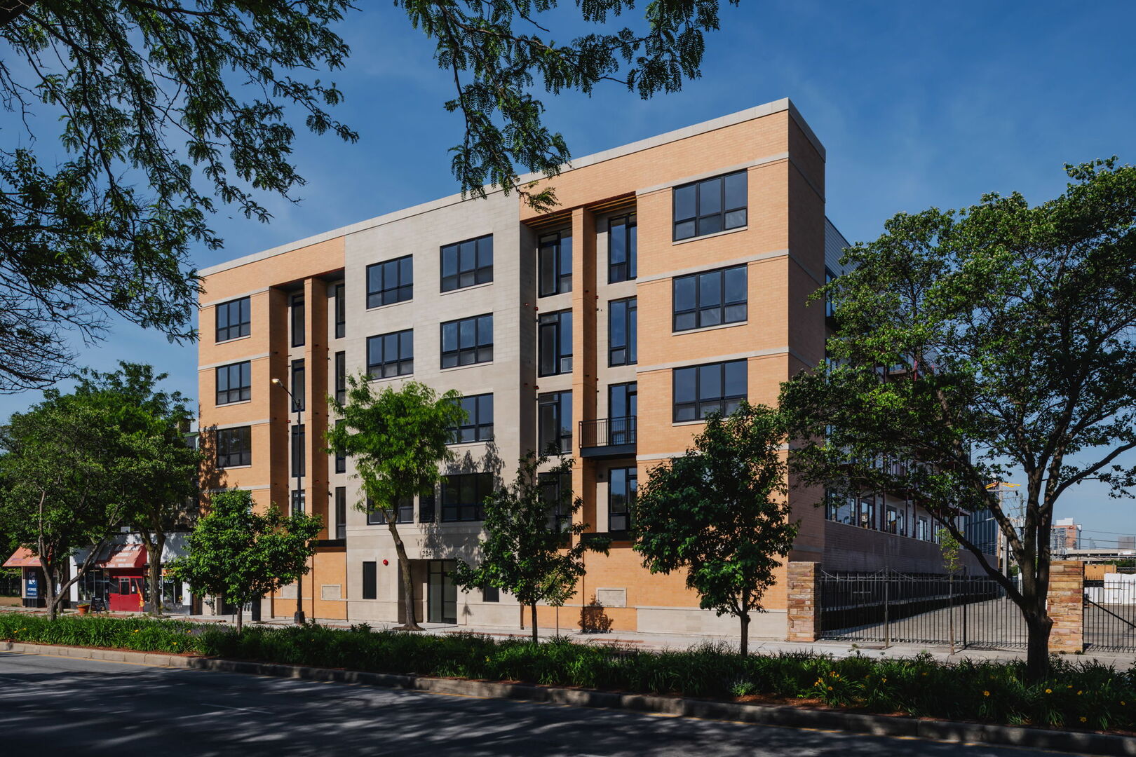 224 South Ashland Avenue, Unit 201 Chicago, IL 60607 - Photo 19 of 21