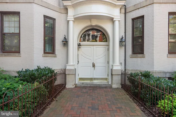 $4,500 | 3014 Dent Place Northwest, Unit 44E, Washington, DC 20007