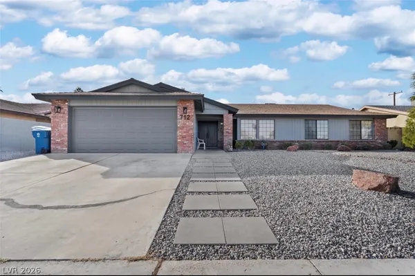 $3,200 | 712 Glen Abbey Circle, Las Vegas, NV 89107