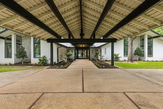 $1,200,000 | 405 Woodbriar Court, Colleyville, TX 76034