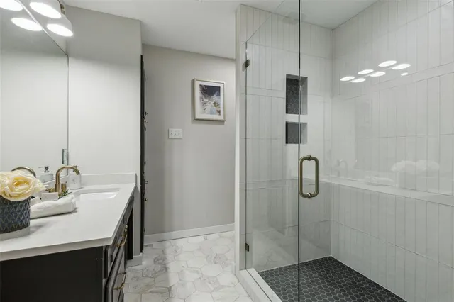 $1,200,000 | 405 Woodbriar Court, Colleyville, TX 76034