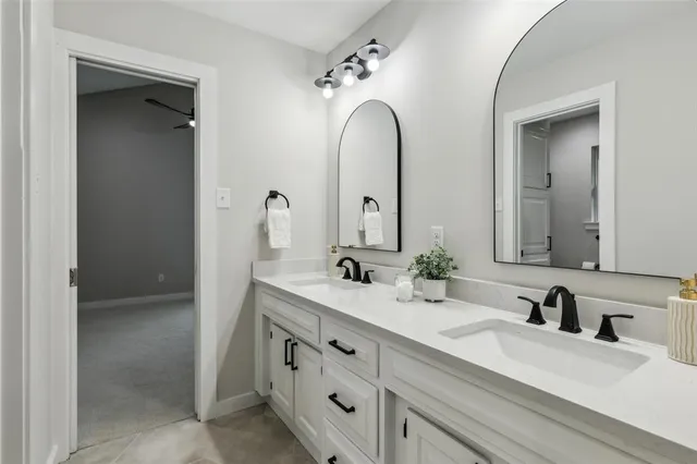 $1,200,000 | 405 Woodbriar Court, Colleyville, TX 76034