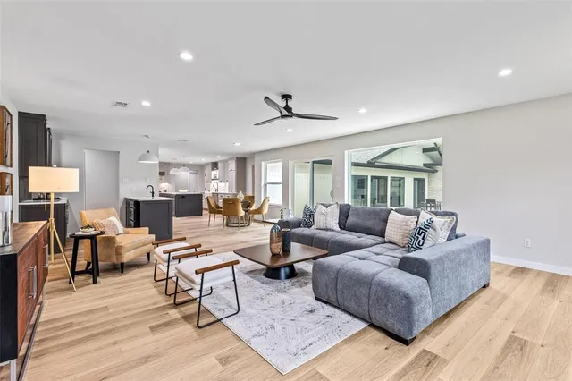 $1,200,000 | 405 Woodbriar Court, Colleyville, TX 76034