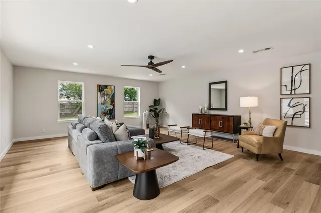 $1,200,000 | 405 Woodbriar Court, Colleyville, TX 76034