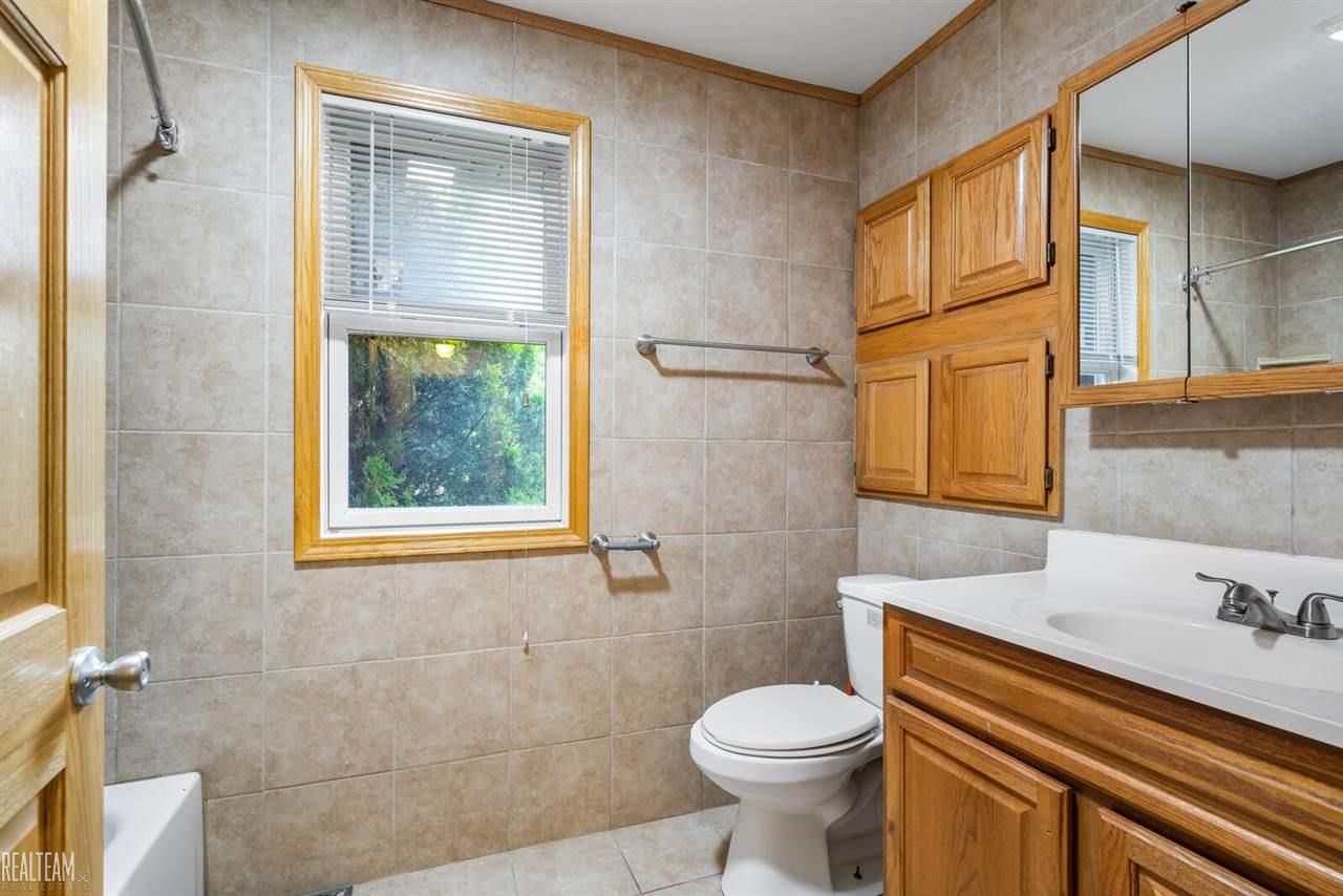 4704 Rohr Road Clarkston, MI 48348 - Photo 19 of 32 50081721-18.JPG