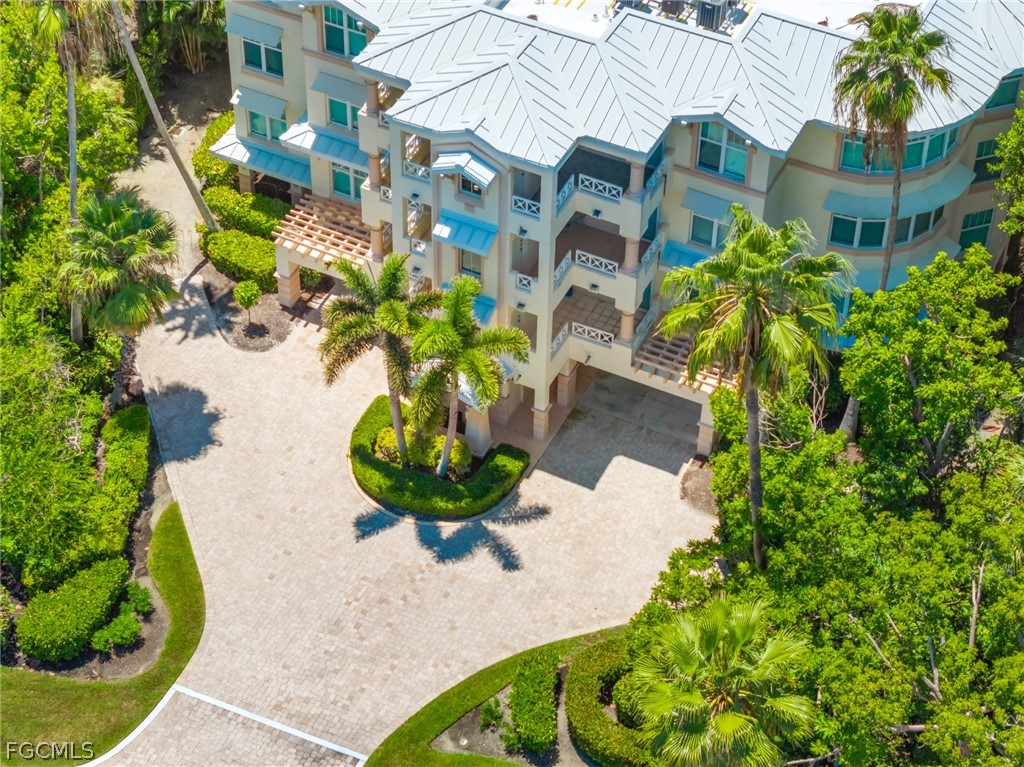 2675 Wulfert Road, Unit 5 Sanibel, FL 33957 - Photo 35 of 50