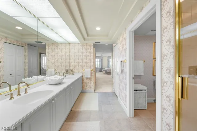 $1,175,000 | 2675 Wulfert Road, Unit 5, Sanibel, FL 33957