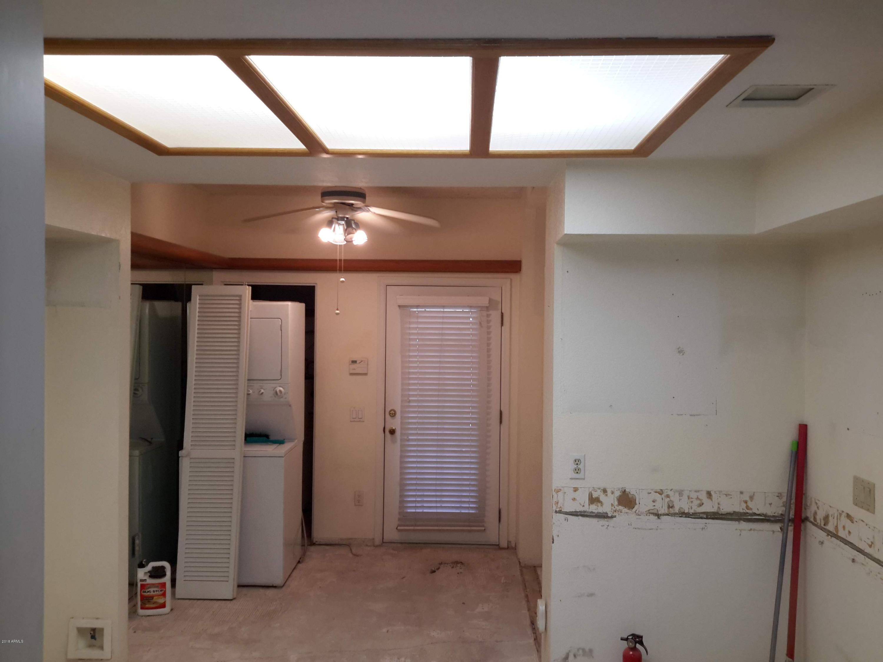 101 North 7th Street, Unit 224 Phoenix, AZ 85034 - Photo 4 of 34 Eat in kitchen