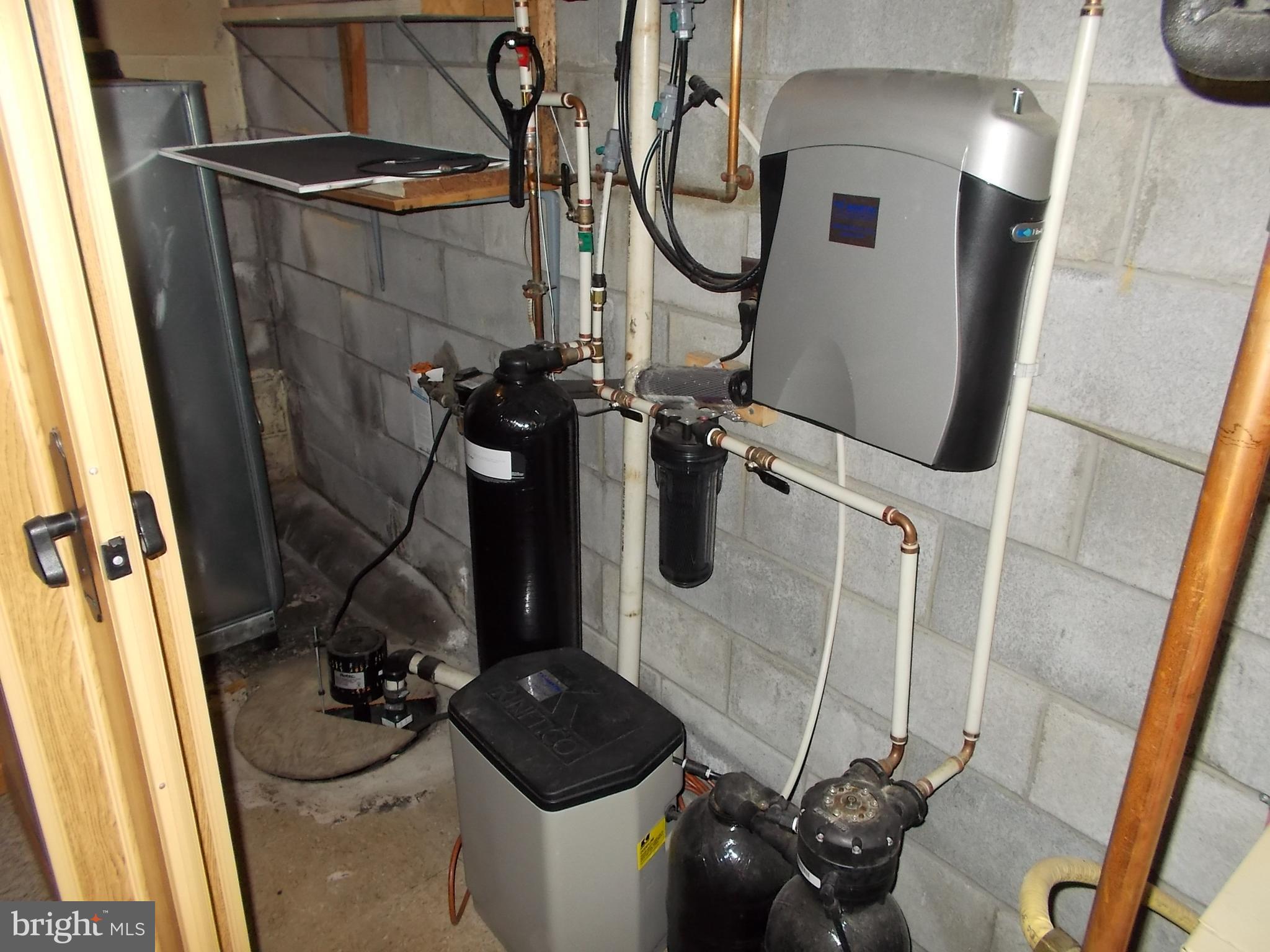 28 Park Road Reading, PA 19609 - Photo 24 of 37 Public water & conditioning system