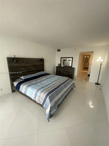 $3,250 | 1717 North Bayshore Drive, Unit A3542, Miami, FL 33132