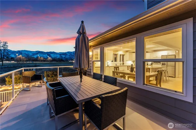 $1,560,000 | 60 Wall Street, Manson, WA 98831