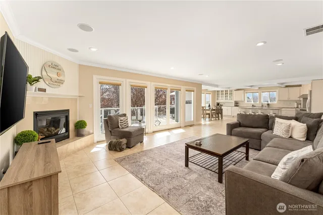 $1,560,000 | 60 Wall Street, Manson, WA 98831