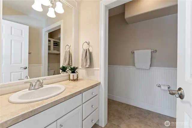 $1,560,000 | 60 Wall Street, Manson, WA 98831