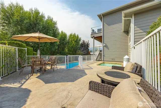 $1,560,000 | 60 Wall Street, Manson, WA 98831