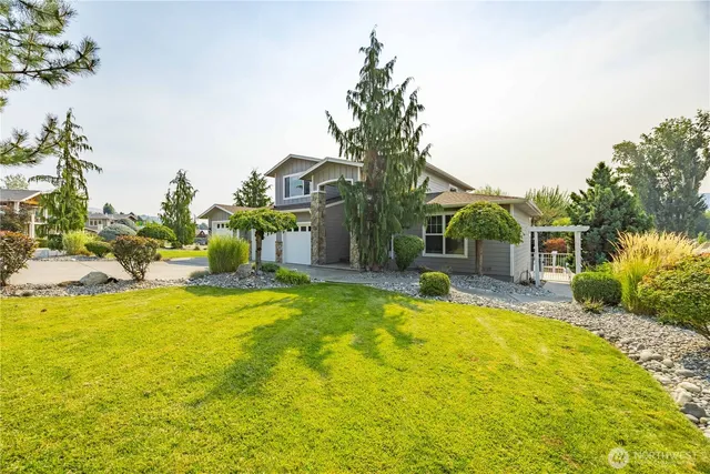 $1,560,000 | 60 Wall Street, Manson, WA 98831