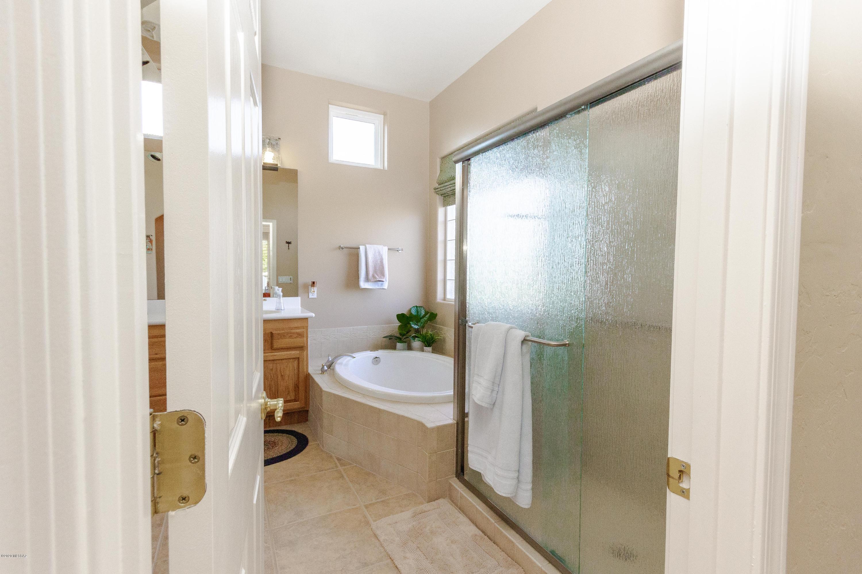 12707 North Piping Rock Road Oro Valley, AZ 85755 - Photo 48 of 50