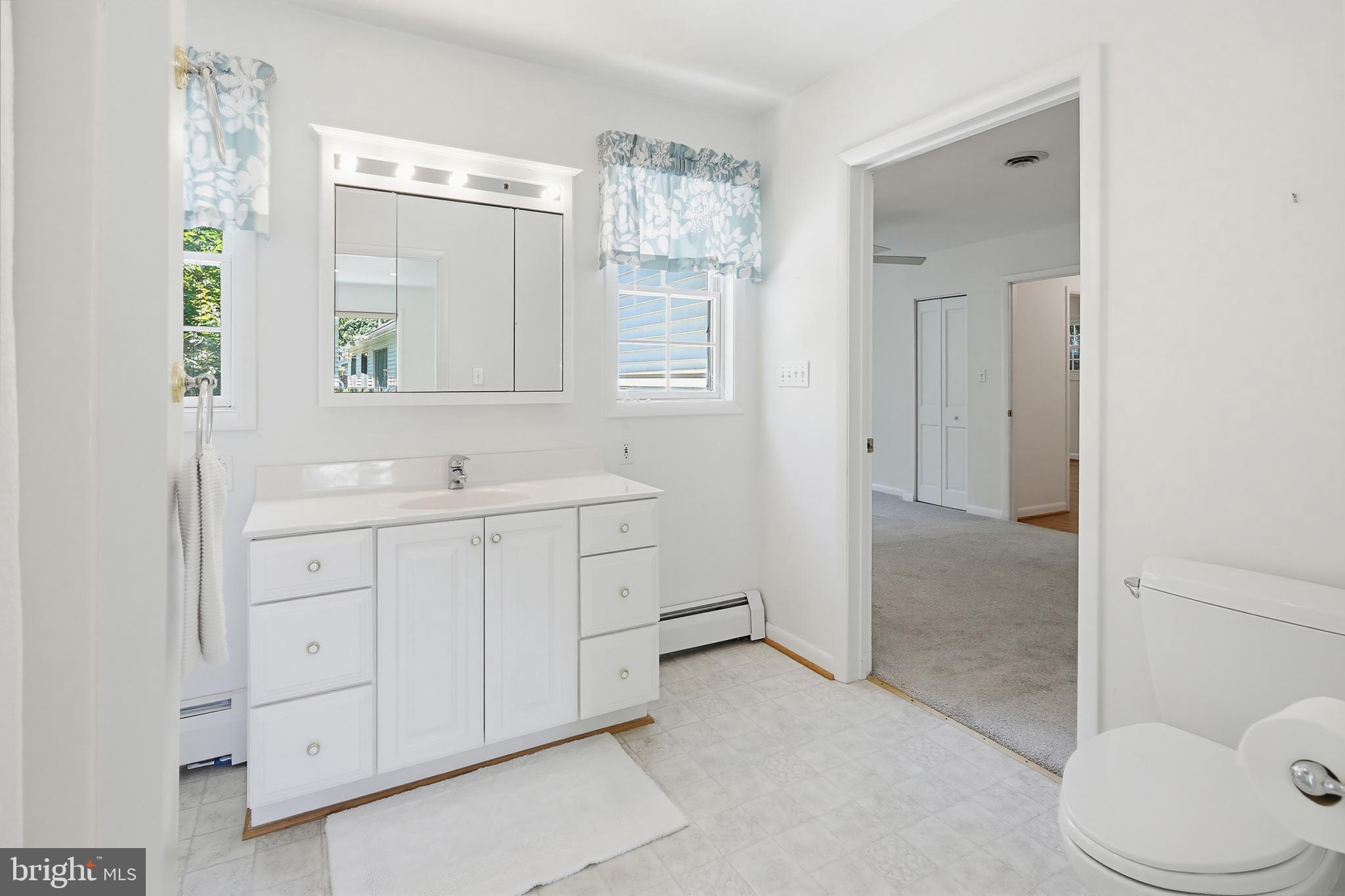 504 Waterford Road Silver Spring, MD 20901 - Photo 23 of 61 Main level full bath 1