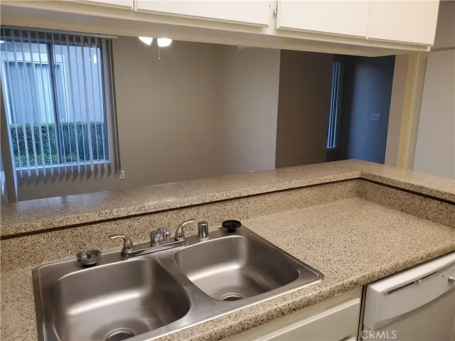 a close view of sink and tap