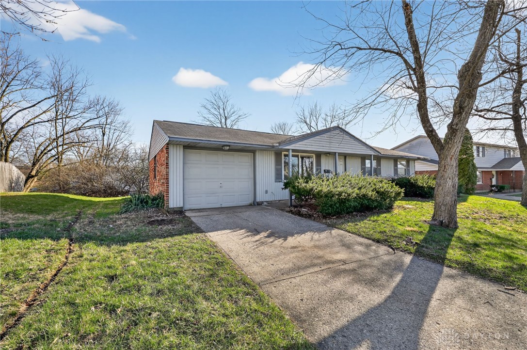 6348 Longford Road Huber Heights, OH 45424 - Photo 2 of 30