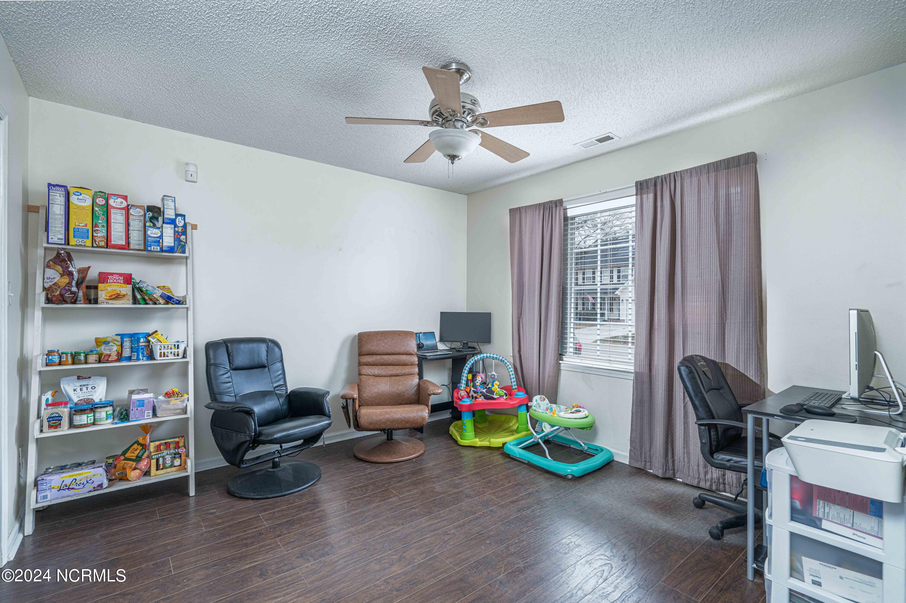 104 Coral Ridge Road Richlands, NC 28574 - Photo 12 of 33 104 coral ridge (1 of 32)