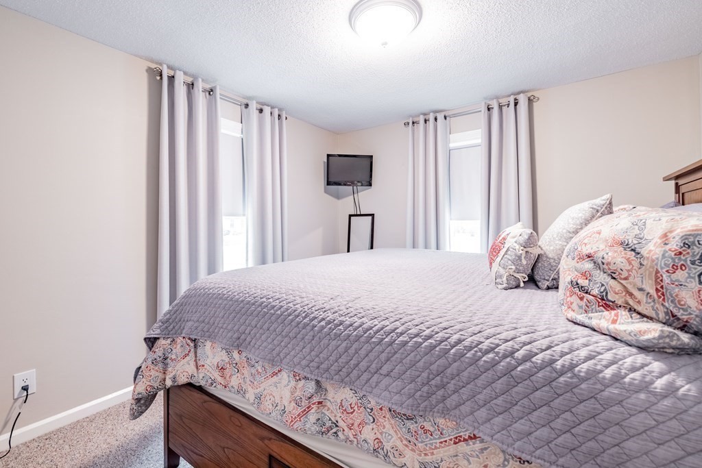 466 Porter Road East Longmeadow, MA 01028 - Photo 14 of 31 Gallery Image 14