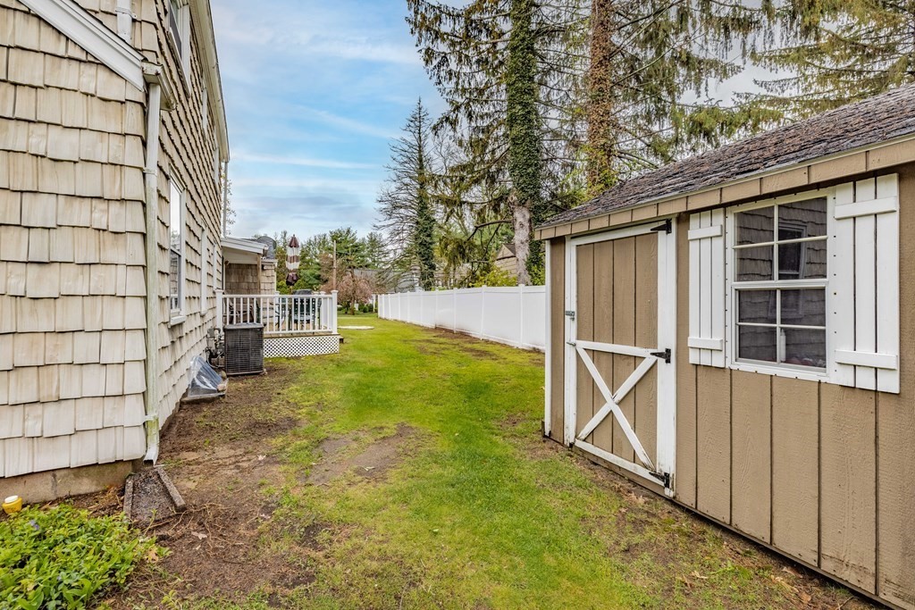 466 Porter Road East Longmeadow, MA 01028 - Photo 31 of 31 Gallery Image 31