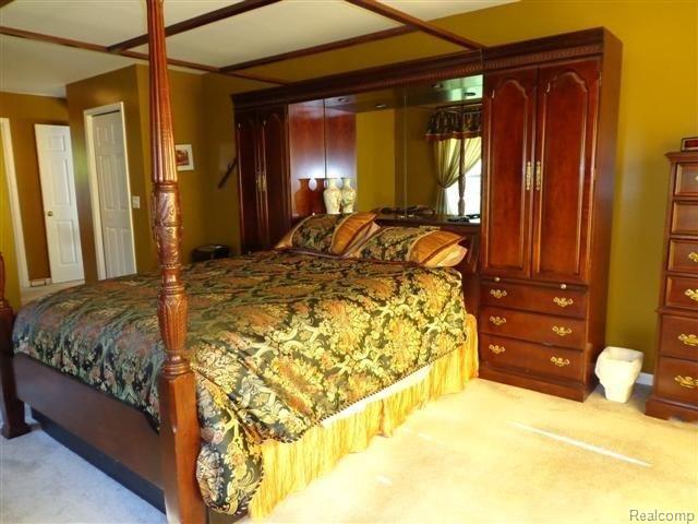 Master Suite... (Small).JPG