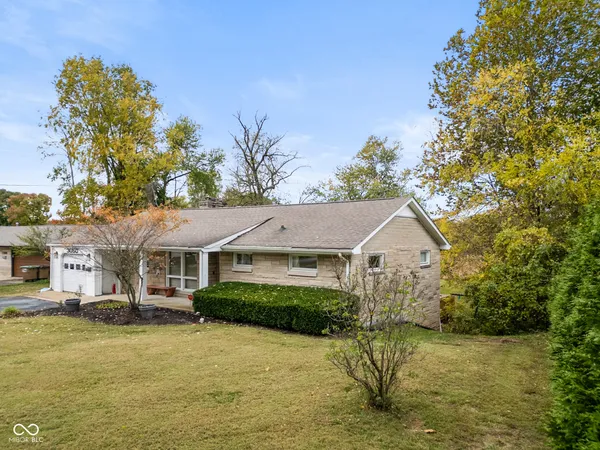 $354,900 | 3050 Washington Street, Columbus, IN 47201