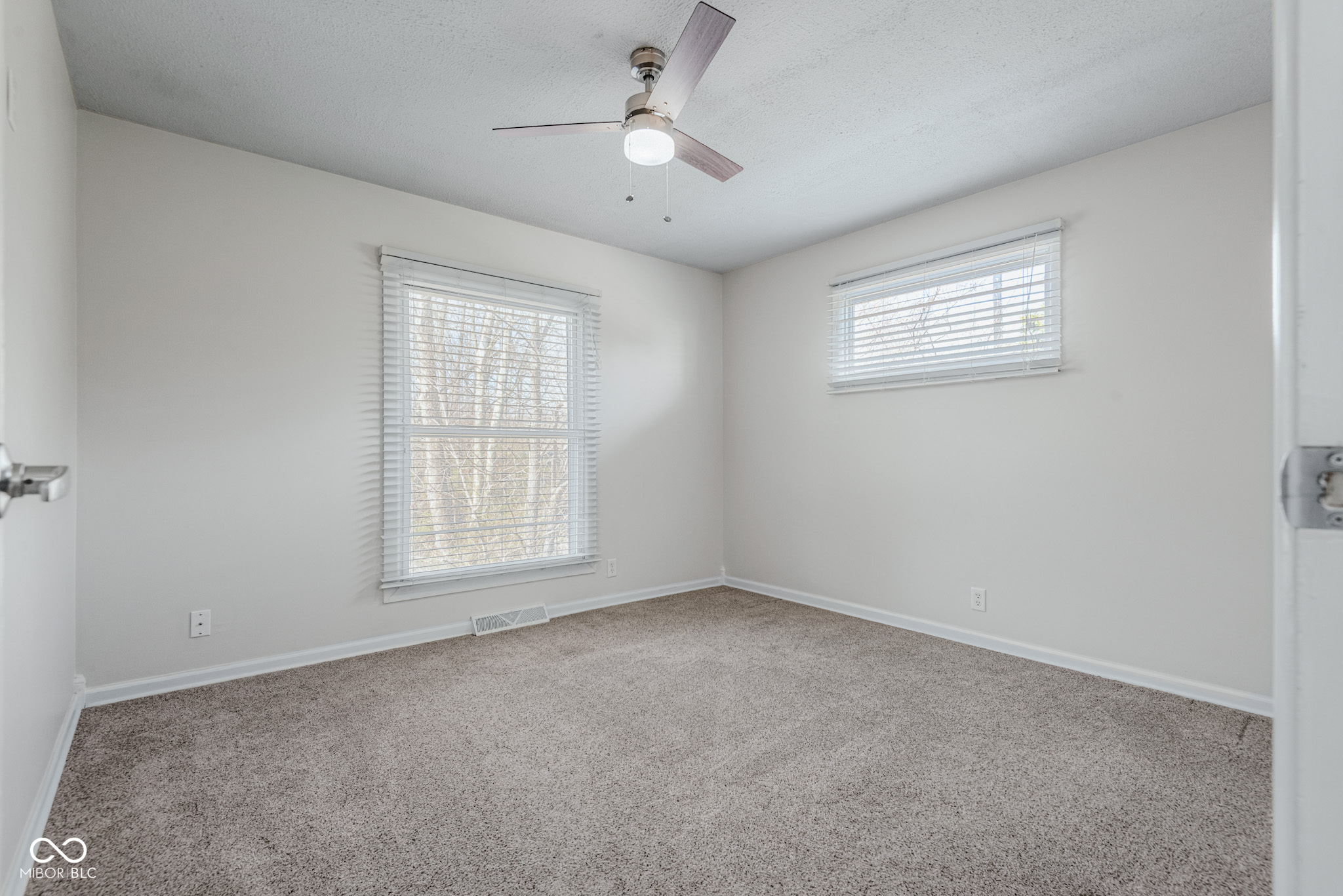 3050 Washington Street Columbus, IN 47201 - Photo 16 of 37