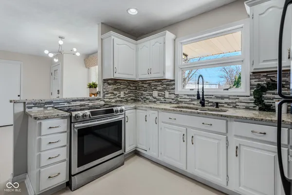 $354,900 | 3050 Washington Street, Columbus, IN 47201