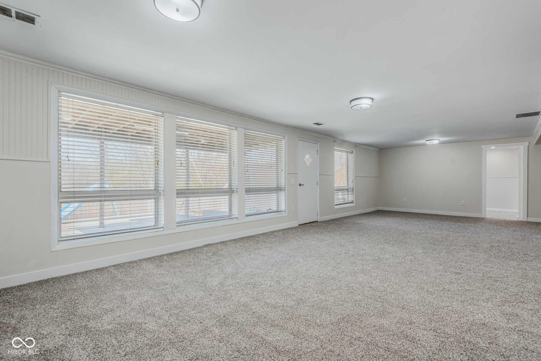 3050 Washington Street Columbus, IN 47201 - Photo 21 of 37
