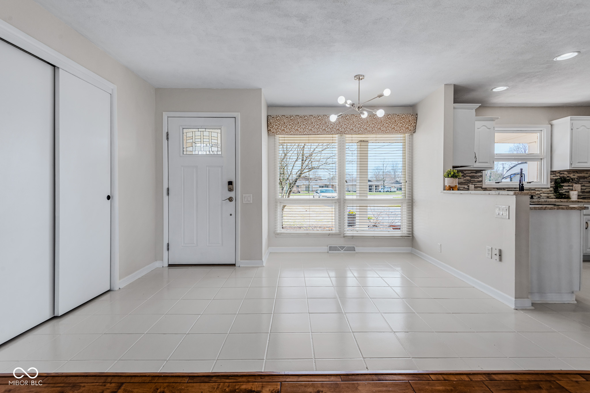 3050 Washington Street Columbus, IN 47201 - Photo 7 of 37