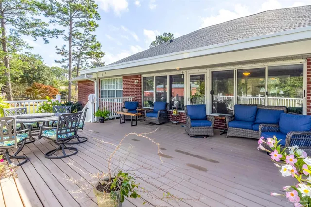 $619,900 | 9850 North Loop Road, Pensacola, FL 32507